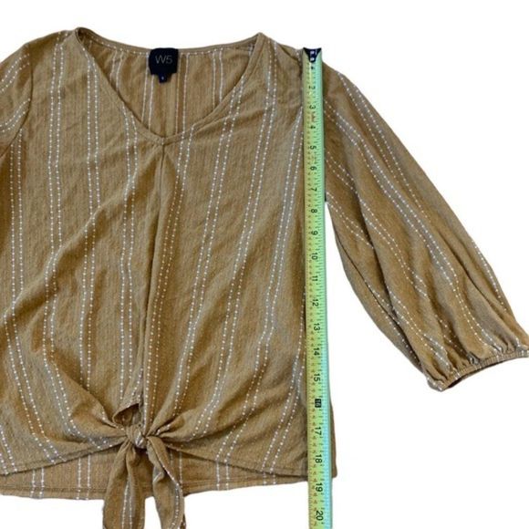 W5 Patterned Blouse Size Small - Picture 9 of 10